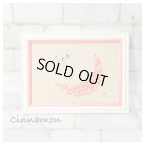 画像1: 【25%OFF】優しい三日月【クリスタル付】 (1)
